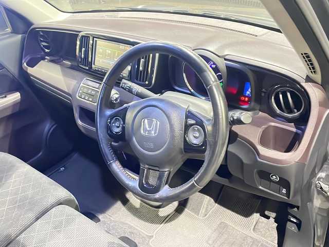 ホンダ Ｎ ＯＮＥ プレミアム ツアラー Lパッケージ 山口県 2013(平25)年 7.1万km ポリッシュドメタルメタリック 純正ナビ　/AM/FM/CD/DVD/Bluetooth/ワンセグTV/バックカメラ　/クルーズコントロール　/前後型ドライブレコーダー　/純正フロアマット/衝突被害軽減ブレーキ　/ＨＩＤライト　/スペアキー　/スマートキー　/横滑り防止装置