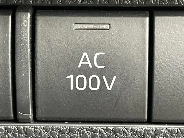 トヨタ ＲＡＶ４ ハイブリッド アドベンチャー 岡山県 2022(令4)年 3.1万km アティチュードブラックマイカ 純正９型ナビ　(NSZT-Y68T)/【CD/DVD/BT/USB/フルセグ】/レーダークルーズコントロール　/ビルトインＥＴＣ２．０　/シートヒーター　前席/シートクーラー　前席/ＬＥＤヘッドライト　/バックカメラ　/電動リアゲート　/コーナーセンサー　前後/オートハイビーム　/ルーフレール/禁煙車/踏み間違い防止/ステアリングヒーター/シートメモリー/オートブレーキホールド/デジタルインナーミラー