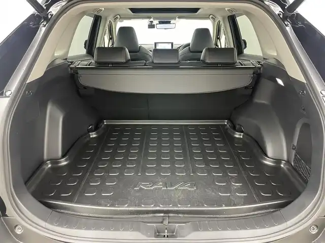 トヨタ ＲＡＶ４ ハイブリッド アドベンチャー 岡山県 2022(令4)年 3.1万km アティチュードブラックマイカ 純正９型ナビ　(NSZT-Y68T)/【CD/DVD/BT/USB/フルセグ】/レーダークルーズコントロール　/ビルトインＥＴＣ２．０　/シートヒーター　前席/シートクーラー　前席/ＬＥＤヘッドライト　/バックカメラ　/電動リアゲート　/コーナーセンサー　前後/オートハイビーム　/ルーフレール/禁煙車/踏み間違い防止/ステアリングヒーター/シートメモリー/オートブレーキホールド/デジタルインナーミラー