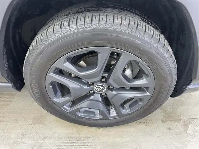 トヨタ ＲＡＶ４ ハイブリッド アドベンチャー 岡山県 2022(令4)年 3.1万km アティチュードブラックマイカ 純正９型ナビ　(NSZT-Y68T)/【CD/DVD/BT/USB/フルセグ】/レーダークルーズコントロール　/ビルトインＥＴＣ２．０　/シートヒーター　前席/シートクーラー　前席/ＬＥＤヘッドライト　/バックカメラ　/電動リアゲート　/コーナーセンサー　前後/オートハイビーム　/ルーフレール/禁煙車/踏み間違い防止/ステアリングヒーター/シートメモリー/オートブレーキホールド/デジタルインナーミラー