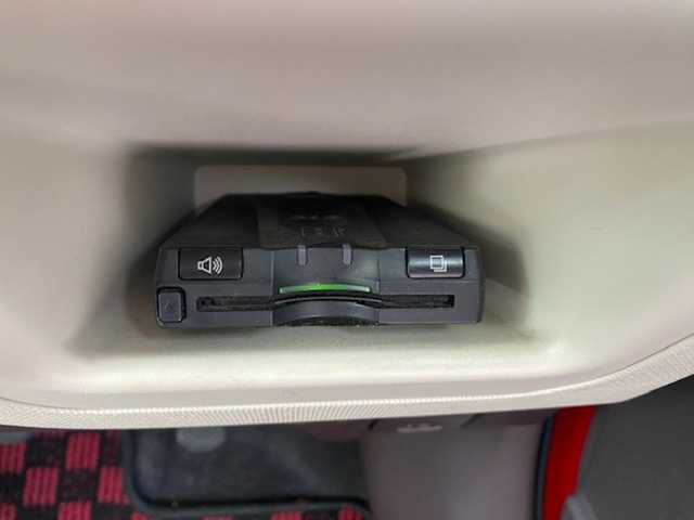 トヨタ スペイド F 兵庫県 2013(平25)年 7.5万km スーパーレッドⅤ 社外9インチフローティングナビ/（AM/FM/BT）/フルセグテレビ/バックカメラ/前後ドライブレコーダー/ドアバイザー/プッシュスタート/片側パワースライドドア/ETC/HIDヘッドライト/モデリスタエアロ/モデリスタマフラー/TANABE車高調