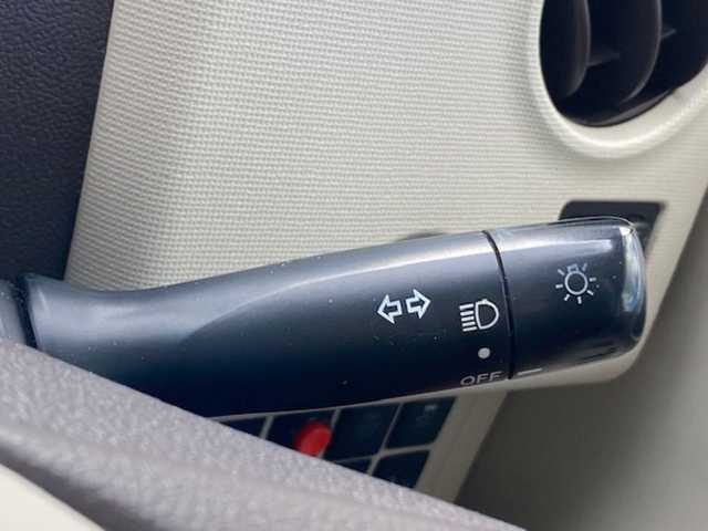 トヨタ スペイド F 兵庫県 2013(平25)年 7.5万km スーパーレッドⅤ 社外9インチフローティングナビ/（AM/FM/BT）/フルセグテレビ/バックカメラ/前後ドライブレコーダー/ドアバイザー/プッシュスタート/片側パワースライドドア/ETC/HIDヘッドライト/モデリスタエアロ/モデリスタマフラー/TANABE車高調