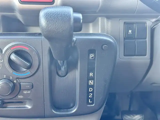 スズキ エブリイ JOINターボ 島根県 2020(令2)年 4.5万km クールカーキPM 登録時走行距離45080km/ワンオーナー/純正ナビ/Bluetooth/AM/FM/CD/DVD/フルセグテレビ/リモコンキー(スペアキー×1)/純正フロアマット/両側スライドドア/コーナーセンサー/レーンキープアシスト/横滑り防止装置/衝突被害軽減システム/運転席/助手席エアバッグ/社外12インチアルミホイール/レザー調シートカバー/ハロゲンライト/フォグランプ/ドアバイザー/禁煙車/取扱説明書/保証書