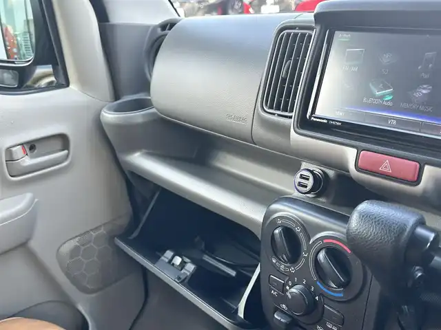 スズキ エブリイ JOINターボ 島根県 2020(令2)年 4.5万km クールカーキPM 登録時走行距離45080km/ワンオーナー/純正ナビ/Bluetooth/AM/FM/CD/DVD/フルセグテレビ/リモコンキー(スペアキー×1)/純正フロアマット/両側スライドドア/コーナーセンサー/レーンキープアシスト/横滑り防止装置/衝突被害軽減システム/運転席/助手席エアバッグ/社外12インチアルミホイール/レザー調シートカバー/ハロゲンライト/フォグランプ/ドアバイザー/禁煙車/取扱説明書/保証書