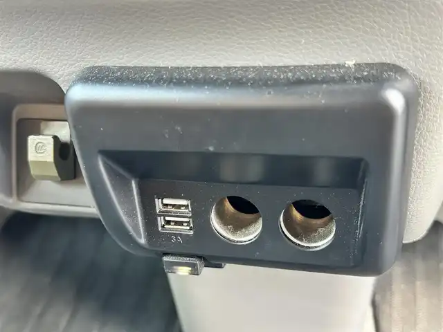 スズキ エブリイ JOINターボ 島根県 2020(令2)年 4.5万km クールカーキPM 登録時走行距離45080km/ワンオーナー/純正ナビ/Bluetooth/AM/FM/CD/DVD/フルセグテレビ/リモコンキー(スペアキー×1)/純正フロアマット/両側スライドドア/コーナーセンサー/レーンキープアシスト/横滑り防止装置/衝突被害軽減システム/運転席/助手席エアバッグ/社外12インチアルミホイール/レザー調シートカバー/ハロゲンライト/フォグランプ/ドアバイザー/禁煙車/取扱説明書/保証書