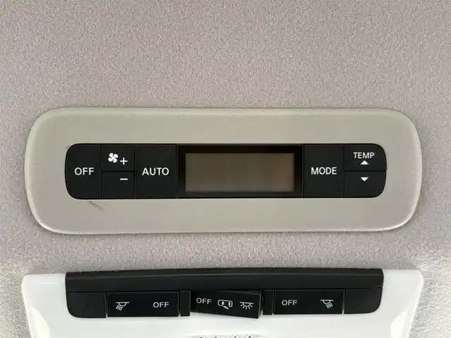 日産 セレナ ハイウェイスター Vセレクション 山口県 2017(平29)年 4.9万km ブリリアントホワイトパール 9型ナビ フルセグTV CD DVD BT BD/フリップダウンモニター/アラウンドビューモニター/プロパイロット/両側パワースライドドア/ナビ連動ドラレコ/2.0ETC/デジタルインナーミラー/パーキングアシスト/衝突被害軽減ブレーキ/LEDオートヘッドライト/フォグライト/コーナーセンサー/ステアリングリモコン/スマートキー/電動パーキングブレーキ/W サイド カーテン エアバッグ/禁煙車