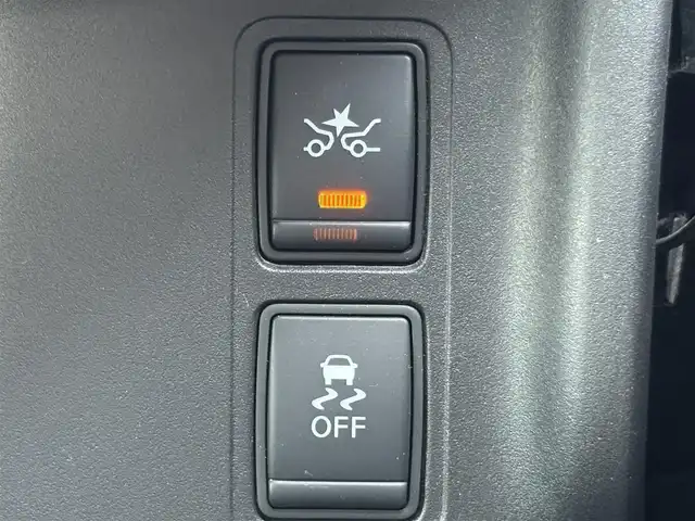 日産 セレナ ハイウェイスター Vセレクション 山口県 2017(平29)年 4.9万km ブリリアントホワイトパール 9型ナビ フルセグTV CD DVD BT BD/フリップダウンモニター/アラウンドビューモニター/プロパイロット/両側パワースライドドア/ナビ連動ドラレコ/2.0ETC/デジタルインナーミラー/パーキングアシスト/衝突被害軽減ブレーキ/LEDオートヘッドライト/フォグライト/コーナーセンサー/ステアリングリモコン/スマートキー/電動パーキングブレーキ/W サイド カーテン エアバッグ/禁煙車