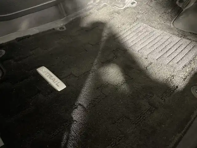 日産 エクストレイル 20Xi 福岡県 2018(平30)年 5.2万km ブリリアントホワイトパール 純正メモリナビ(フルセグTV/DVD/CD/BT)アラウンドビューモニターエマージェンシーブレーキプロパイロットコーナーセンサーデジタルインナーミラー電動リアゲート純正ドラレコETCスマートキープッシュスタート