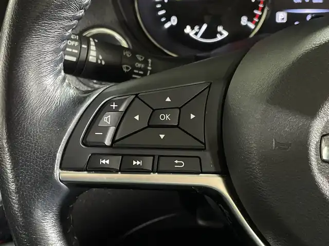 日産 エクストレイル 20Xi 福岡県 2018(平30)年 5.2万km ブリリアントホワイトパール 純正メモリナビ(フルセグTV/DVD/CD/BT)アラウンドビューモニターエマージェンシーブレーキプロパイロットコーナーセンサーデジタルインナーミラー電動リアゲート純正ドラレコETCスマートキープッシュスタート