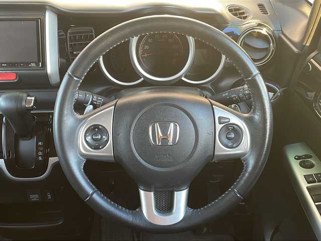 ホンダ Ｎ ＢＯＸ カスタム G ターボ Lパッケージ 道央・札幌 2015(平27)年 8.2万km ブリリアントスポーティブルーメタリック2トーン ＊社外ナビ/＊両側パワースライドドア/＊Bluetoothオーディオ/＊キセノンライト/＊Autoライト/＊ＥＴＣ/＊シートヒーター/＊パドルシフト/＊クルーズコントロール/＊フロアマット/＊盗難防止装置/＊横滑り防止装置/＊パワーステアリング/＊パワーウインドウ