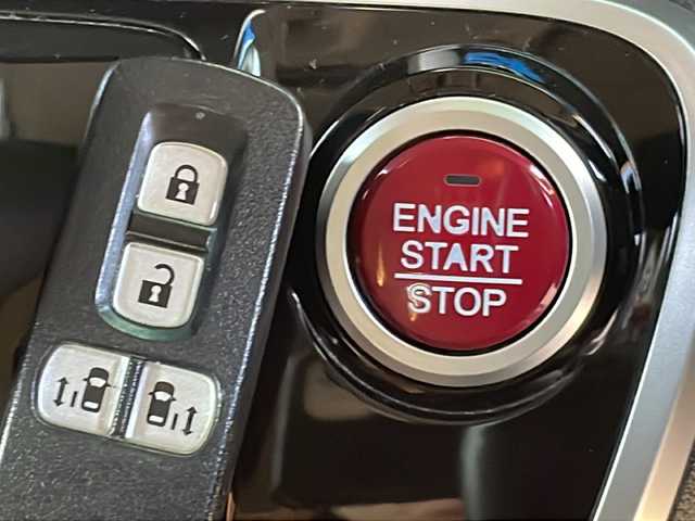 ホンダ Ｎ ＢＯＸ カスタム G ターボ Lパッケージ 道央・札幌 2015(平27)年 8.2万km ブリリアントスポーティブルーメタリック2トーン ＊社外ナビ/＊両側パワースライドドア/＊Bluetoothオーディオ/＊キセノンライト/＊Autoライト/＊ＥＴＣ/＊シートヒーター/＊パドルシフト/＊クルーズコントロール/＊フロアマット/＊盗難防止装置/＊横滑り防止装置/＊パワーステアリング/＊パワーウインドウ