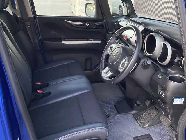 ホンダ Ｎ ＢＯＸ カスタム G ターボ Lパッケージ 道央・札幌 2015(平27)年 8.2万km ブリリアントスポーティブルーメタリック2トーン ＊社外ナビ/＊両側パワースライドドア/＊Bluetoothオーディオ/＊キセノンライト/＊Autoライト/＊ＥＴＣ/＊シートヒーター/＊パドルシフト/＊クルーズコントロール/＊フロアマット/＊盗難防止装置/＊横滑り防止装置/＊パワーステアリング/＊パワーウインドウ