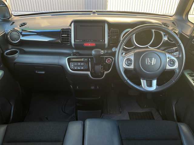 ホンダ Ｎ ＢＯＸ カスタム G ターボ Lパッケージ 道央・札幌 2015(平27)年 8.2万km ブリリアントスポーティブルーメタリック2トーン ＊社外ナビ/＊両側パワースライドドア/＊Bluetoothオーディオ/＊キセノンライト/＊Autoライト/＊ＥＴＣ/＊シートヒーター/＊パドルシフト/＊クルーズコントロール/＊フロアマット/＊盗難防止装置/＊横滑り防止装置/＊パワーステアリング/＊パワーウインドウ