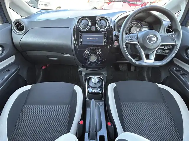 日産 ノート e－パワー X 島根県 2016(平28)年 6.2万km シャイニングブルー 登録時走行距離　61433km/純正SDナビ(Bluetooth/CD/DVD)/フルセグテレビ/全周囲カメラ/デジタルインナーミラー/レーンキープアシスト/衝突被害軽減ブレーキ/LEDヘッドライト/オートライト/横滑り防止装置/パワーウィンドウ/パワーステアリング/ABS/ドアバイザー/純正フロアマット/前後ドライブレコーダー/スペアキー/ETC/純正14インチアルミホイール