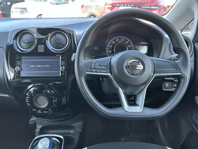 日産 ノート e－パワー X 島根県 2016(平28)年 6.2万km シャイニングブルー 登録時走行距離　61433km/純正SDナビ(Bluetooth/CD/DVD)/フルセグテレビ/全周囲カメラ/デジタルインナーミラー/レーンキープアシスト/衝突被害軽減ブレーキ/LEDヘッドライト/オートライト/横滑り防止装置/パワーウィンドウ/パワーステアリング/ABS/ドアバイザー/純正フロアマット/前後ドライブレコーダー/スペアキー/ETC/純正14インチアルミホイール