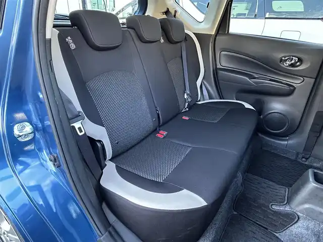 日産 ノート e－パワー X 島根県 2016(平28)年 6.2万km シャイニングブルー 登録時走行距離　61433km/純正SDナビ(Bluetooth/CD/DVD)/フルセグテレビ/全周囲カメラ/デジタルインナーミラー/レーンキープアシスト/衝突被害軽減ブレーキ/LEDヘッドライト/オートライト/横滑り防止装置/パワーウィンドウ/パワーステアリング/ABS/ドアバイザー/純正フロアマット/前後ドライブレコーダー/スペアキー/ETC/純正14インチアルミホイール