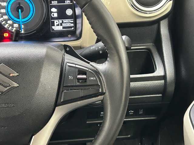 スズキ クロスビー HYBRID MZ 東京都 2020(令2)年 5.4万km キャラバンアイボリーパールメタリック/ホワイト 2トーンルーフ ワンオーナー/セーフティサポート(予防安全技術)/4WD/走行モード(スポーツ/スノー)/純正SDナビ(フルセグTV)/Bluetooth AM FM CD DVD/全方位モニター/クルーズコントロール/デュアルセンサーブレーキサポート/誤発進抑制機能/レーンアシスト/ふらつき警報機能/リアパーキングセンサー/LEDヘッドランプ/オートライト/スマートキー/スペアキー×1/保証書＆取扱説明書