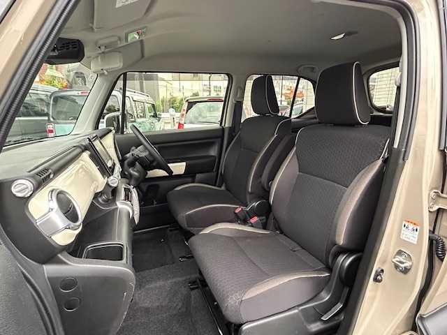 スズキ クロスビー HYBRID MZ 東京都 2020(令2)年 5.4万km キャラバンアイボリーパールメタリック/ホワイト 2トーンルーフ ワンオーナー/セーフティサポート(予防安全技術)/4WD/走行モード(スポーツ/スノー)/純正SDナビ(フルセグTV)/Bluetooth AM FM CD DVD/全方位モニター/クルーズコントロール/デュアルセンサーブレーキサポート/誤発進抑制機能/レーンアシスト/ふらつき警報機能/リアパーキングセンサー/LEDヘッドランプ/オートライト/スマートキー/スペアキー×1/保証書＆取扱説明書