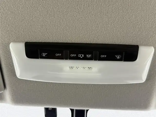 日産 セレナ e－パワー ハイウェイスター V 愛知県 2019(令1)年 2.9万km ブリリアントホワイトパール 2トーン 禁煙車/ワンオーナー/アラウンドビューモニター/フリップダウンモニター/プロパイロット/両側パワースライドドア/エマージェンシーブレーキ/横滑り防止装置/クルーズコントロール/ALPINEナビ/・フルセグTV/・Bluetooth/・DVD/CD/・AM/FM/・USB/・SD/ドライブレコーダー/3列シート/フロアマット/WedsSport18インチアルミホイール/LEDヘッドライト/オートライト/ETC/スマートキー