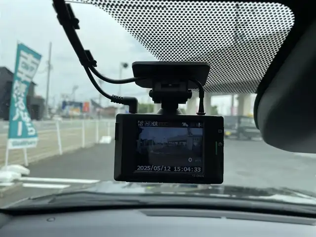 トヨタ ヤリスクロス ハイブリッド Z 三重県 2024(令6)年 1.5万km ブラックマイカ 登録時14954Km/ワンオーナー/純正メモリーナビ/（AM・FM・Bluetooth・HDMI・USB）/スペアキー　/全方位カメラ　/ドラレコ/バッグカメラ　/クルコン（追従あり）/ステアリングリモコン/両席シートヒーター　/コーナーセンサー　/クリアランスソナー/横すべり防止　/衝突被害軽減/車線逸脱警報/BSM/ステアリングヒーター　/ＬＥＤオートライト　/フォグライト/取扱説明書/保証書