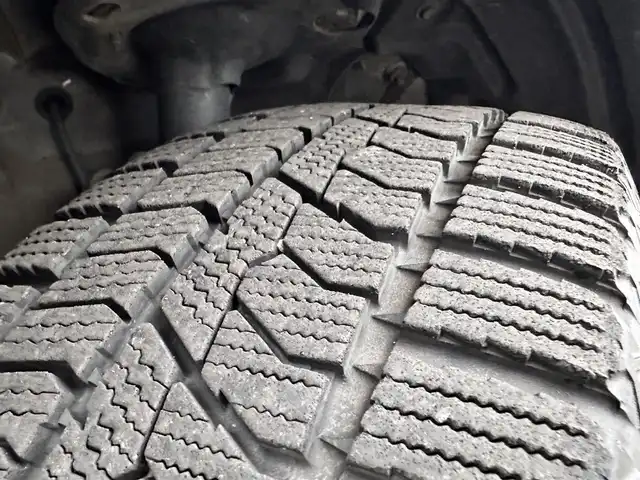 トヨタ ノア Si ダブルバイビーⅡ 宮城県 2020(令2)年 3.2万km ホワイトパールクリスタルシャイン デジタルインナーミラー/＝＝＝/TRDエアロ（F/S/R）/TRDマフラー/セーフティセンス/・プリクラッシュセーフティ/・レーンディパーチャーアラート/・オートマチックハイビーム/クリアランスソナー/パーキングサポートブレーキ/アルパイン11インチ後席モニター/パナソニック10インチナビ（CN-F1X10BD）/・CD/DVD/・Blu-ray/・Bluetooth/・フルセグTV/バックカメラ/ビルトインETC2.0/ドライブレコーダー/両側パワースライドドア/ハーフレザーシート/革巻きステアリング/クルーズコントロール/LEDヘッドランプ/フォグランプ/オートライト/スマートキー＆プッシュスタート/電動格納ミラー/純正16インチAW/純正フロアマット/ドアバイザー/Wエアバッグ
