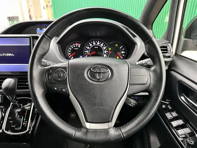 トヨタ ノア Si ダブルバイビーⅡ 宮城県 2020(令2)年 3.2万km ホワイトパールクリスタルシャイン デジタルインナーミラー/＝＝＝/TRDエアロ（F/S/R）/TRDマフラー/セーフティセンス/・プリクラッシュセーフティ/・レーンディパーチャーアラート/・オートマチックハイビーム/クリアランスソナー/パーキングサポートブレーキ/アルパイン11インチ後席モニター/パナソニック10インチナビ（CN-F1X10BD）/・CD/DVD/・Blu-ray/・Bluetooth/・フルセグTV/バックカメラ/ビルトインETC2.0/ドライブレコーダー/両側パワースライドドア/ハーフレザーシート/革巻きステアリング/クルーズコントロール/LEDヘッドランプ/フォグランプ/オートライト/スマートキー＆プッシュスタート/電動格納ミラー/純正16インチAW/純正フロアマット/ドアバイザー/Wエアバッグ