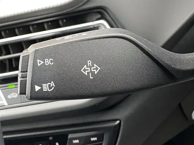 ＢＭＷ ＢＭＷ １１８ｉ Mスポーツ 福岡県 2021(令3)年 1.6万km アルピンホワイトⅢ インテリジェントセーフティ/アダプティブクルーズコントロール/ブラインドスポットモニター/レーンキープアシスト/純正ナビ　/Applecarplay/Bluetooth/バックカメラ/パワーバックドア/LEDライト/オートハイビーム/前後パーキングディスタンスコントロール/純正前後ドライブレコーダー/純正18インチアルミホイール/ミラー一体型ＥＴＣ/取扱説明書/保証書/スペアキー×1