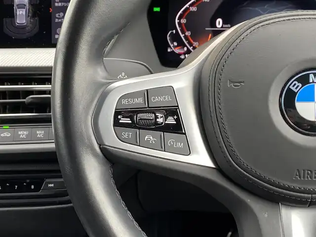 ＢＭＷ ＢＭＷ １１８ｉ Mスポーツ 福岡県 2021(令3)年 1.6万km アルピンホワイトⅢ インテリジェントセーフティ/アダプティブクルーズコントロール/ブラインドスポットモニター/レーンキープアシスト/純正ナビ　/Applecarplay/Bluetooth/バックカメラ/パワーバックドア/LEDライト/オートハイビーム/前後パーキングディスタンスコントロール/純正前後ドライブレコーダー/純正18インチアルミホイール/ミラー一体型ＥＴＣ/取扱説明書/保証書/スペアキー×1