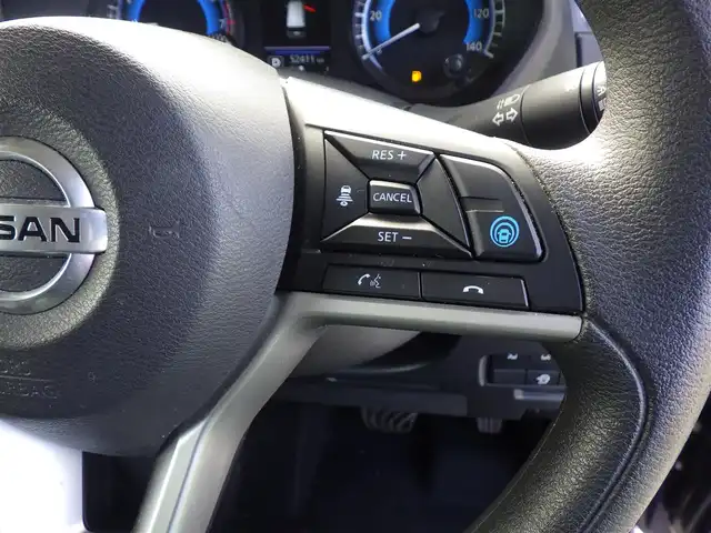 日産 ルークス HWS X プロパイロットED 千葉県 2021(令3)年 5.3万km アメジストパープル/フローズンバニラパール 2トーン エマージェンシーブレーキ/プロパイロット/インテリジェントクルーズコントロール/ハンズフリー両側パワースライドドア/純正SDナビ/地デジTV/【DVD/CD再生機能　Bluetooth接続】/アラウンドビューモニター/前席シートヒーター/ドライブレコーダー/ステアリングスイッチ/ETC/LEDヘッドライト/フォグライト/ウインカーミラー/コーナーセンサー/純正14インチアルミホイル/サイド/カーテンエアバッグ/インテリジェントキー