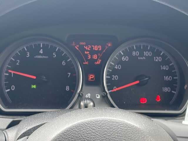 日産 ノート X 三重県 2016(平28)年 4.3万km ブリリアントホワイトパール 純正ナビ /全周囲カメラ /ETC /前後コーナーセンサー /前後ドライブレコーダー /レーンキープアシスト /衝突軽減ブレーキ /純正フロアマット /ステアリングスイッチ /オートライト /電動格納ミラー /禁煙車