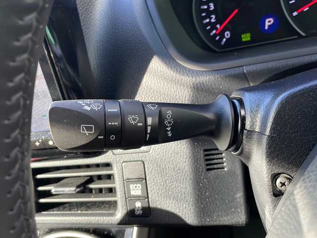 トヨタ ヴォクシー ZS 煌Ⅲ 大阪府 2021(令3)年 1.6万km ホワイトパールクリスタルシャイン ワンオーナー/ALPINE製9インチナビ/BTオーディオ/CD/DVD/フルセグテレビ/バックカメラ/両側パワースライドドア/ハーフレザーシート/革巻きステアリング/ステアリングスイッチ/トヨタセーフティセンス/LEDヘッドライト/純正16インチAW/純正フロアマット/純正ドアバイザー/ETC/スペアキー