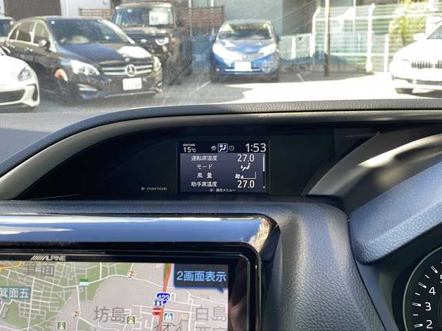 トヨタ ヴォクシー ZS 煌Ⅲ 大阪府 2021(令3)年 1.6万km ホワイトパールクリスタルシャイン ワンオーナー/ALPINE製9インチナビ/BTオーディオ/CD/DVD/フルセグテレビ/バックカメラ/両側パワースライドドア/ハーフレザーシート/革巻きステアリング/ステアリングスイッチ/トヨタセーフティセンス/LEDヘッドライト/純正16インチAW/純正フロアマット/純正ドアバイザー/ETC/スペアキー