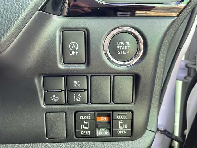 トヨタ ヴォクシー ZS 煌Ⅲ 大阪府 2021(令3)年 1.6万km ホワイトパールクリスタルシャイン ワンオーナー/ALPINE製9インチナビ/BTオーディオ/CD/DVD/フルセグテレビ/バックカメラ/両側パワースライドドア/ハーフレザーシート/革巻きステアリング/ステアリングスイッチ/トヨタセーフティセンス/LEDヘッドライト/純正16インチAW/純正フロアマット/純正ドアバイザー/ETC/スペアキー