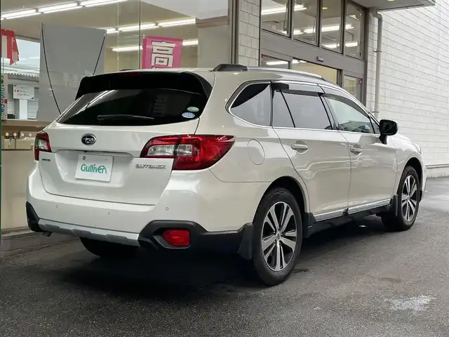 スバル アウトバック リミテッド 愛知県 2018(平30)年 16.4万km クリスタルホワイトP 純正ダイアトーンサウンドナビ/・Bluetooth／DVD／地デジTV/前後席シートヒーター/前席パワーシート/LEDオートライト/フォグランプ/オートエアコン/バック／サイド／フロントカメラ/前方ドライブレコーダー〈CB-R02〉/ステアリングヒーター/パワーバックドア/アイサイトバージョン３/・プリクラッシュセーフティ/・車線逸脱ふらつき警報/・誤発進抑制制御/・アクティブレーンキープ/・全車速追従機能付レーダークルーズコントロール/・後退時自動ブレーキシステム/アイサイトセーフティプラス/・リヤビークルディテクション/・アダプティブドライビングビーム/ETC/X-MODE/パドルシフト