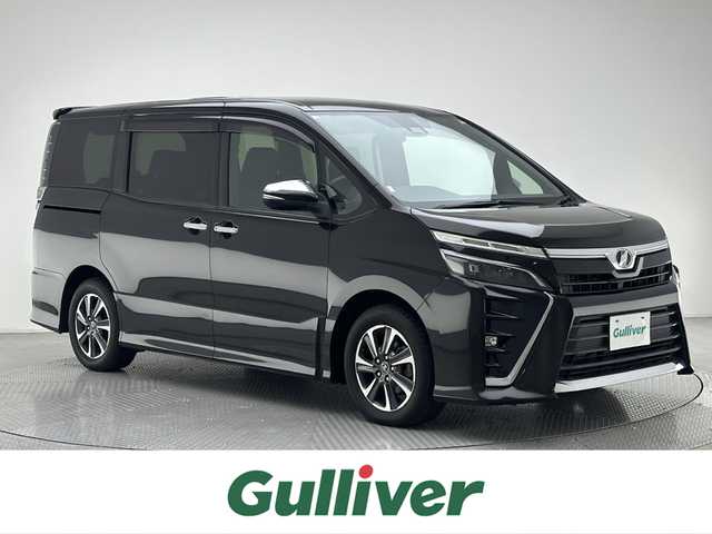 トヨタ ヴォクシー ZS 煌 兵庫県 2017(平29)年 5.7万km イナズマスパーキングブラックガラスフレーク 純正SDナビ(CD/DVD/SD/フルセグ/Bluetooth)/バックカメラ/両側パワースライドドア/純正オプションエンジンスターター/オートライト/オートマチックハイビーム/LEDヘッドライト/LEDフォグライト/純正16インチアルミホイール/クルーズコントロール/ETC/純正フロアマット/アイドリングストップ