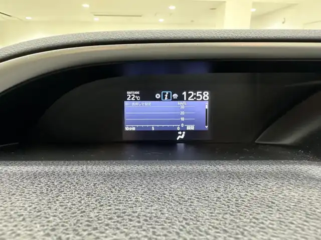 トヨタ ヴォクシー ZS 煌 兵庫県 2017(平29)年 5.7万km イナズマスパーキングブラックガラスフレーク 純正SDナビ(CD/DVD/SD/フルセグ/Bluetooth)/バックカメラ/両側パワースライドドア/純正オプションエンジンスターター/オートライト/オートマチックハイビーム/LEDヘッドライト/LEDフォグライト/純正16インチアルミホイール/クルーズコントロール/ETC/純正フロアマット/アイドリングストップ