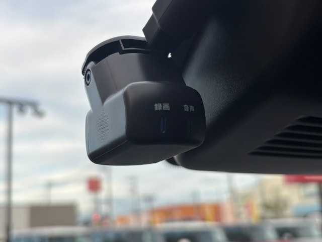 日産 ノート X 宮城県 2021(令3)年 7.1万km スーパーブラック 登録時走行距離７０５８１km/全方位カメラ/純ナビ/・フルセグテレビ/・Bluetooth/・HDMI/・AM/FM/インテリジェントクルーズコントロール/エマージェンシーブレーキ/レーンキープアシスト/ＥＴＣ２．０/ブラインドスポットモニター/オートホールド/電動パーキング/純正ドライブレコーダー/ＬＥＤヘッドライト/オートライト/オートマチックハイビーム/プッシュスタート/スマートキー/スペアキー/横滑り防止機能/コーナーセンサー/フォグランプ/純正アルミホイール/ウインカーミラー/電格ミラー/ドアバイザー/純正フロアマット