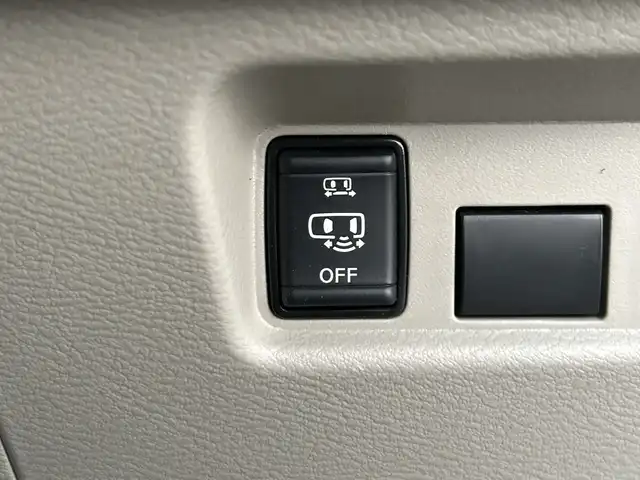 日産 ルークス X 神奈川県 2022(令4)年 1.3万km アッシュブラウンM 純正7型SDナビゲーション【MJ122D-A】/AM FM フルセグ Bluetooth/インテリジェントアラウンドビューモニター/片側パワースライドドア/前席シートヒーター/純正フロアマット/スマートキー/スペアキー/HIDヘッドライト/オートライト/ハイビームアシスト/アイドリングストップ/ドアバイザー/電動格納ミラー/プッシュスタート/踏み間違い衝突アシスト/インテリジェントエマージェンシーブレーキ