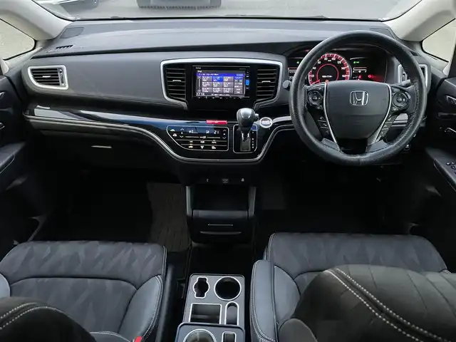 ホンダ オデッセイ アブソルート ホンダセンシング 福岡県 2018(平30)年 4.9万km パール 純正ナビ(フルセグテレビ・FM・AM・BT)/・VXM-195VFi/ETC2・0/両側パワースライドドア/クルーズコントロール/純正フロアマット/ドアバイザー/レーンキープアシスト/バックカメラ/プッシュスタート/衝突軽減ブレーキ/スマートキー