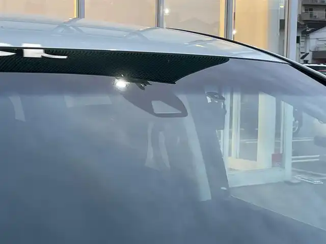 ホンダ オデッセイ アブソルート ホンダセンシング 福岡県 2018(平30)年 4.9万km パール 純正ナビ(フルセグテレビ・FM・AM・BT)/・VXM-195VFi/ETC2・0/両側パワースライドドア/クルーズコントロール/純正フロアマット/ドアバイザー/レーンキープアシスト/バックカメラ/プッシュスタート/衝突軽減ブレーキ/スマートキー