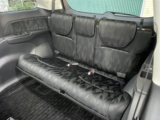 ホンダ オデッセイ アブソルート ホンダセンシング 福岡県 2018(平30)年 4.9万km パール 純正ナビ(フルセグテレビ・FM・AM・BT)/・VXM-195VFi/ETC2・0/両側パワースライドドア/クルーズコントロール/純正フロアマット/ドアバイザー/レーンキープアシスト/バックカメラ/プッシュスタート/衝突軽減ブレーキ/スマートキー