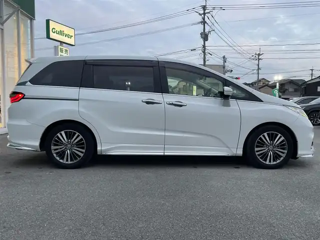 ホンダ オデッセイ アブソルート ホンダセンシング 福岡県 2018(平30)年 4.9万km パール 純正ナビ(フルセグテレビ・FM・AM・BT)/・VXM-195VFi/ETC2・0/両側パワースライドドア/クルーズコントロール/純正フロアマット/ドアバイザー/レーンキープアシスト/バックカメラ/プッシュスタート/衝突軽減ブレーキ/スマートキー