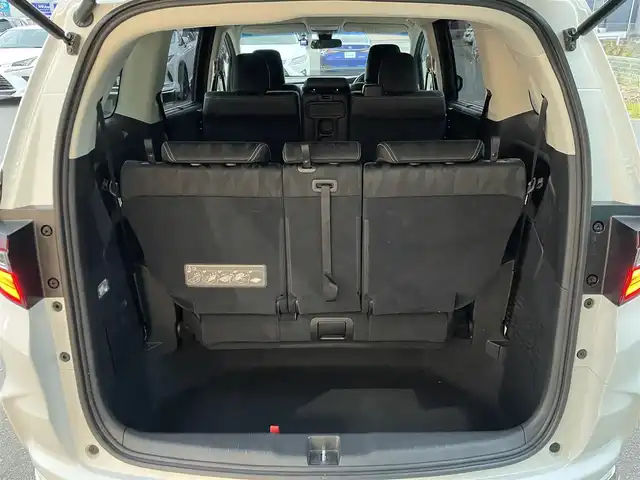 ホンダ オデッセイ アブソルート ホンダセンシング 福岡県 2018(平30)年 4.9万km パール 純正ナビ(フルセグテレビ・FM・AM・BT)/・VXM-195VFi/ETC2・0/両側パワースライドドア/クルーズコントロール/純正フロアマット/ドアバイザー/レーンキープアシスト/バックカメラ/プッシュスタート/衝突軽減ブレーキ/スマートキー