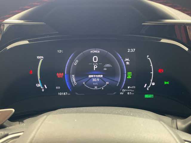 レクサス ＮＸ 450h+ Fスポーツ 兵庫県 2021(令3)年 1.1万km ホワイトノーヴァガラスフレーク ・TRDエアロ F SPORT PARTS エアロダイナミクスパッケージ/（フロントスポイラー＋エアロダイナミクスミラーカバー＋サイドスカート＋リヤディフューザー＆スポーツマフラー）/・サンルーフ/・プリクラッシュセーフティ/・レーダークルーズコントロール/・レーンディバチャーアラート/・レーンチェンジアシスト/・プロアクティブドライビングアシスト/・リヤクロストラフィックアラート/・フロントクロストラフィックアラート/・駐車支援/・安心降車アシスト/・発進遅れ告知機能/・ロードサインアシスト/・クリアランスソナー/・パーキングサポートブレーキ/・リヤカメラディテクション/・アダプティブハイビームシステム/・メーカーオプション14インチナビ/・フルセグ＆フルセグ＆BT＆USB＆Miracast/・パノラマミックビューモニター/・デジタルインナーミラー/・純正ドライブレコーダー/・ヘッドアップディスプレイ/・BSM/・パワーバックドア/・全席シートヒーター/・前席シートベンチレーション/・赤革シート/・LEDライト/・ワンオーナー車/・ブラックルーフレール/・オレンジキャリパー/・純正20インチアルミホイール