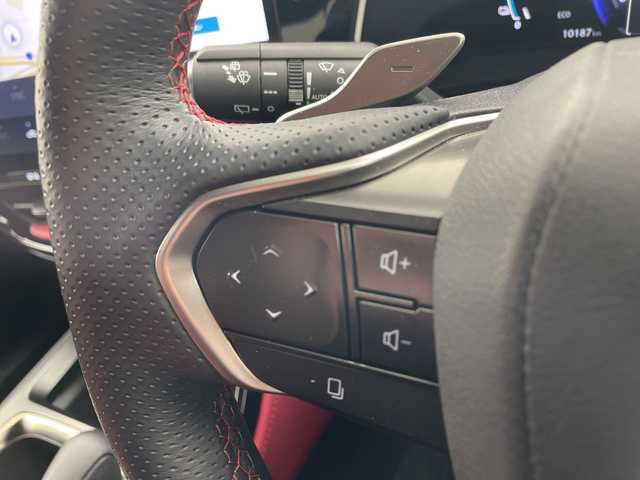 レクサス ＮＸ 450h+ Fスポーツ 兵庫県 2021(令3)年 1.1万km ホワイトノーヴァガラスフレーク ・TRDエアロ F SPORT PARTS エアロダイナミクスパッケージ/（フロントスポイラー＋エアロダイナミクスミラーカバー＋サイドスカート＋リヤディフューザー＆スポーツマフラー）/・サンルーフ/・プリクラッシュセーフティ/・レーダークルーズコントロール/・レーンディバチャーアラート/・レーンチェンジアシスト/・プロアクティブドライビングアシスト/・リヤクロストラフィックアラート/・フロントクロストラフィックアラート/・駐車支援/・安心降車アシスト/・発進遅れ告知機能/・ロードサインアシスト/・クリアランスソナー/・パーキングサポートブレーキ/・リヤカメラディテクション/・アダプティブハイビームシステム/・メーカーオプション14インチナビ/・フルセグ＆フルセグ＆BT＆USB＆Miracast/・パノラマミックビューモニター/・デジタルインナーミラー/・純正ドライブレコーダー/・ヘッドアップディスプレイ/・BSM/・パワーバックドア/・全席シートヒーター/・前席シートベンチレーション/・赤革シート/・LEDライト/・ワンオーナー車/・ブラックルーフレール/・オレンジキャリパー/・純正20インチアルミホイール