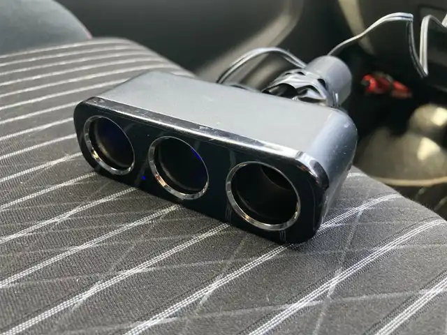 スズキ アルト ワークス 静岡県 2017(平29)年 3.7万km ピュアホワイトP 社外7V型ナビ(AVIC-RZ900)/　AM FM CD DVD Bluetooth SD/フルセグTV/ビルトインETC/前後方ドライブレコーダー/LEDオートヘッドランプ/CUSCOタワーバー/ターボ/純正15インチアルミホイール/スマートキー2本/5速MT/RECAROスポーツシート/社外マフラー/車高調