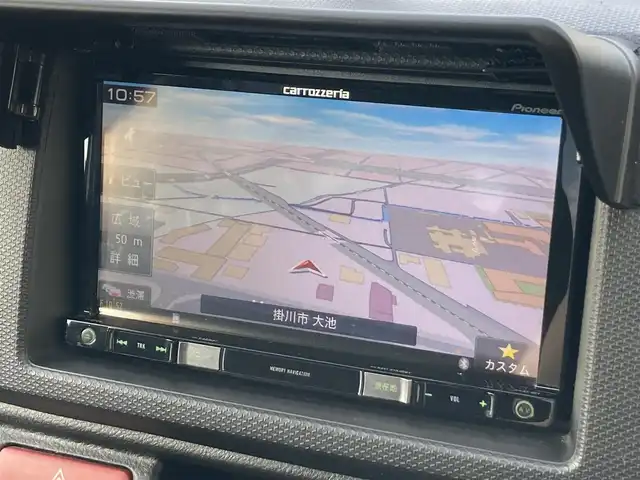 スズキ アルト ワークス 静岡県 2017(平29)年 3.7万km ピュアホワイトP 社外7V型ナビ(AVIC-RZ900)/　AM FM CD DVD Bluetooth SD/フルセグTV/ビルトインETC/前後方ドライブレコーダー/LEDオートヘッドランプ/CUSCOタワーバー/ターボ/純正15インチアルミホイール/スマートキー2本/5速MT/RECAROスポーツシート/社外マフラー/車高調