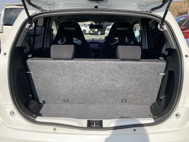 スズキ アルト ワークス 静岡県 2017(平29)年 3.7万km ピュアホワイトP 社外7V型ナビ(AVIC-RZ900)/　AM FM CD DVD Bluetooth SD/フルセグTV/ビルトインETC/前後方ドライブレコーダー/LEDオートヘッドランプ/CUSCOタワーバー/ターボ/純正15インチアルミホイール/スマートキー2本/5速MT/RECAROスポーツシート/社外マフラー/車高調