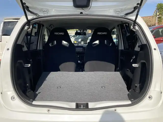 スズキ アルト ワークス 静岡県 2017(平29)年 3.7万km ピュアホワイトP 社外7V型ナビ(AVIC-RZ900)/　AM FM CD DVD Bluetooth SD/フルセグTV/ビルトインETC/前後方ドライブレコーダー/LEDオートヘッドランプ/CUSCOタワーバー/ターボ/純正15インチアルミホイール/スマートキー2本/5速MT/RECAROスポーツシート/社外マフラー/車高調