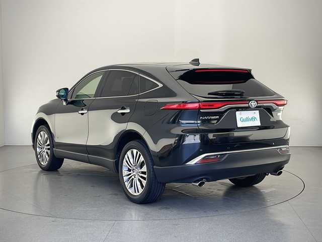 トヨタ ハリアー ハイブリッド Z レザーパッケージ 長野県 2021(令3)年 4.9万km プレシャスブラックパール 4WD/JBLプレミアムサウンド/純正メモリナビ&フルセグTV&USB&BT/トヨタセーフティセンス/アダプティブクルーズコントロール/レーントレーシングアシスト/プリクラッシュセーフティ/ブラインドスポットモニター/リアクロストラフィックアラート/インテリジェントクリアランスソナー/ヘッドアップディスプレイ/パーキングサポートブレーキ/ロードサインアシスト/先行車発進告知/パワーバックドア/レザーシート/前席エアシート/前席シートヒーター/前席パワーシート/運転席シートメモリ/ステアリングスイッチ/ステアリングヒーター/全方位カメラ/ビルトインETC2.0/LEDヘッドライト/オートライト/フロントフォグランプ/電動格納ミラー/ウィンカーミラー/ドアミラーヒーター/電動ホールド/オートホールド/純正19インチAW装着/純正フロアマット/プッシュスタート/スマートキー